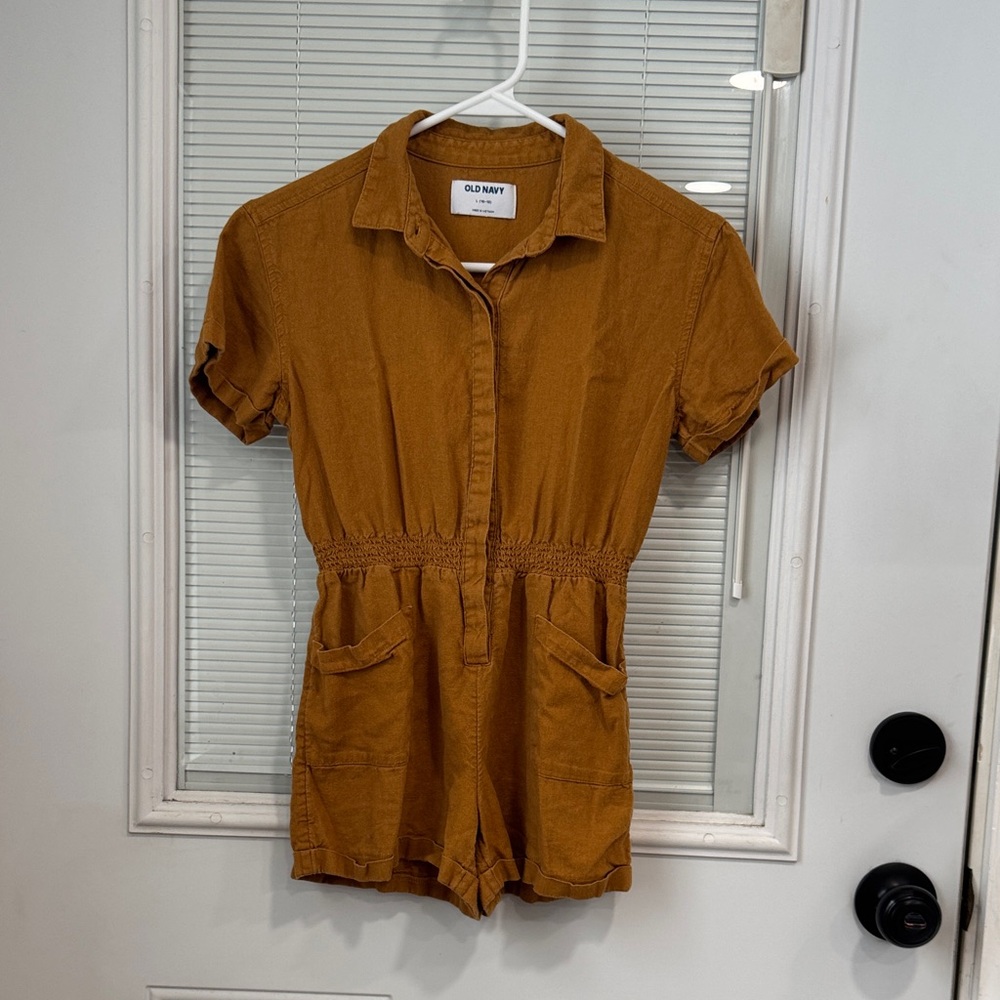 Old Navy Amber Short Sleeve Romper